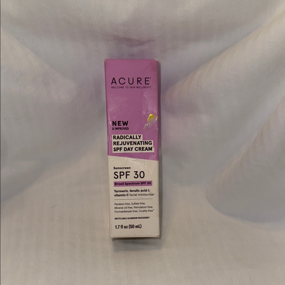 Acure SPF 30 Day Cream - Purple and White